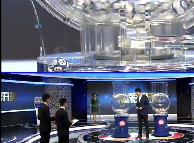 ����˫ɫ��17120�ڣ��г�5עһ�Ƚ��������Ȼ����16