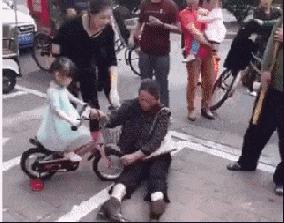 ���˴�Ц��ֹ�Ķ�ʮ����ͼ��01��