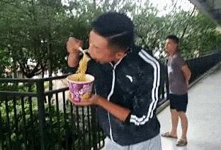 ������С�����˭��ʤ��