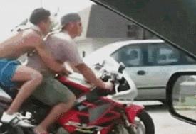 ����Ц���ϲ�£��Ķ�ʮ��ͼ��002��