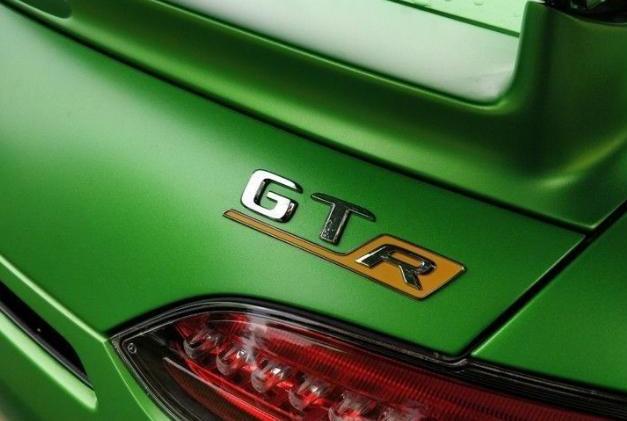 ���³���ͣ�����³�����Ȼ����󣬵�����28̨������������