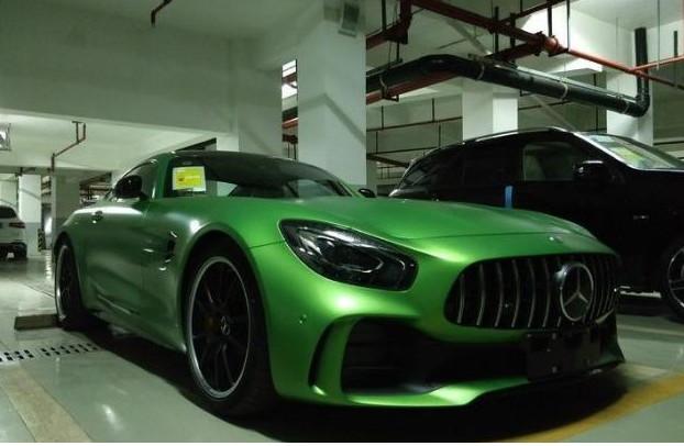 ���³���ͣ�����³�����Ȼ����󣬵�����28̨������������