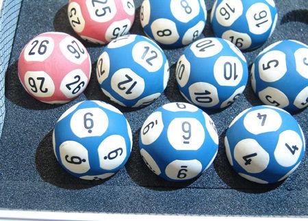 ��������������ֲ�һ�Ƚ� 2Ԫն��140��Ԫ