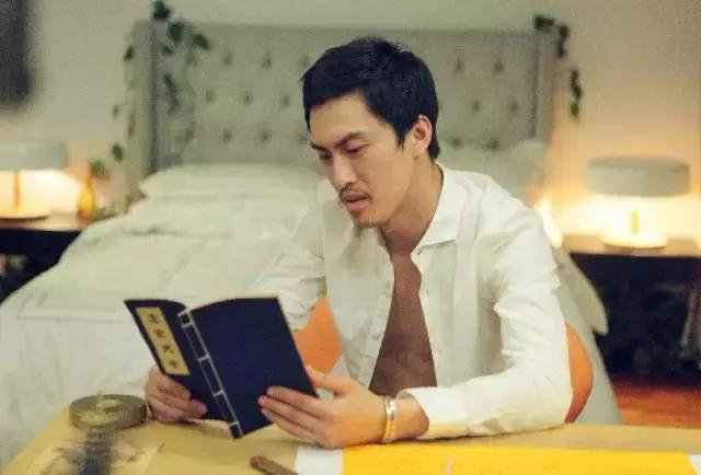 28�������������ƾһ����ɫ�ߺ죬���Ǳ�����������Ϊ����ϲ����