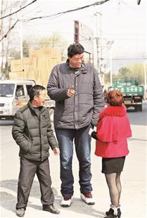 ũ��2��28С�����߳�Ҧ����Ӫ�����������򣬽���ϱ��Ҳû�ҵ�