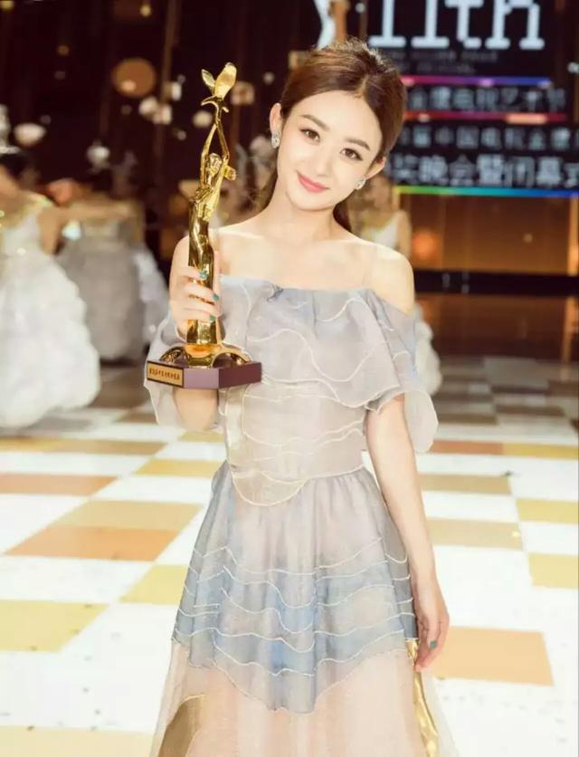 ԽŬ����Խ���ˣ���־Ů������ӱ������һ��ħ��������Ϊ���call