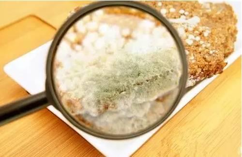 28��С���»�ҹ��ʹ��ҽ�������Ӳ����ҽ����������һ�������ģ�