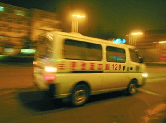 28��С���»�ҹ��ʹ��ҽ�������Ӳ����ҽ����������һ�������ģ�