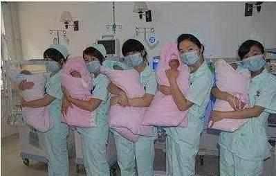 ����ĸ������5��̥������Ӥ���Ա𣬼����ֿ���