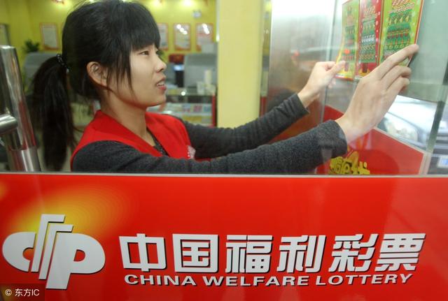 ���Ƹ۲����غ�14���˫ɫ��627�� �н�Ͷעվ�ع�