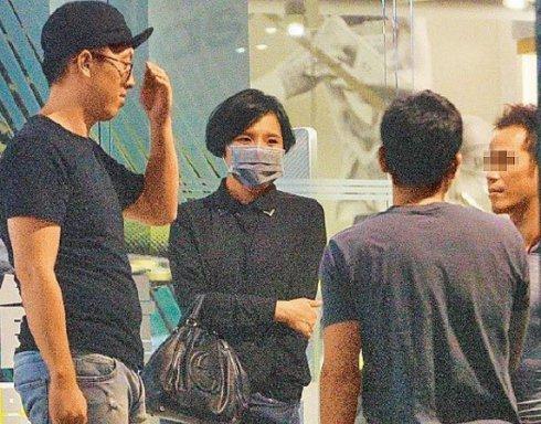 28���л���ع�����Ѷ�����ѣ�˭��ô����Holdס������